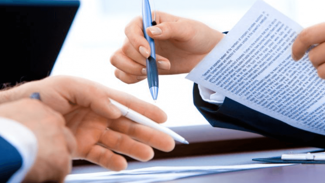 CONTRATOS: 5 ERROS COMUNS QUE VOCÊ JAMAIS PODE COMETER por Gabriel Ferreira