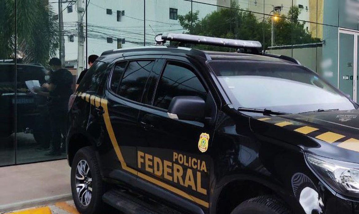 COVID-19: Polícia Federal investiga fraudes em hospital de campanha