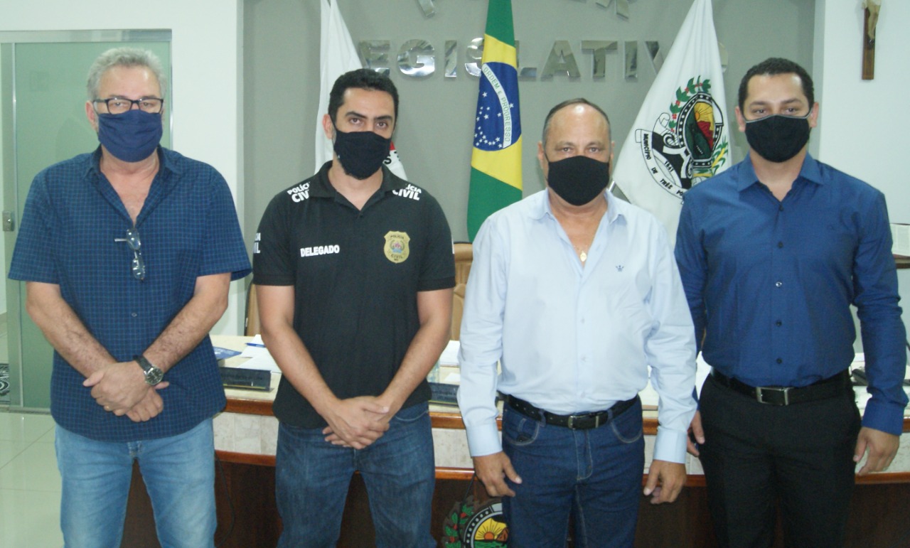 Parceria entre Câmara Municipal e PC agilizará emissão de carteiras de identidade em TP