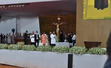 ESPECIAL PADRE VICTOR: Missa de Beatificação de Padre Victor reuniu 25 mil fiéis em Três Pontas; Relembre!