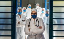 Congresso Nacional faz homenagem ao Dia do Médico e ressalta importância do SUS
