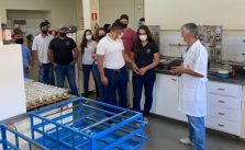 Alunos do Unis fazem aula prática no Laboratório Cocatrel