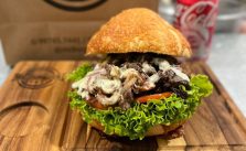MC SUPREMO: MAIS UMA DELÍCIA MC BURGUER ACABA DE SER CRIADA. APROVEITA E PEDE O SEU AGORA!!!