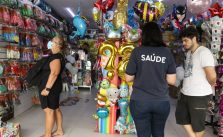 Ao menos 11 unidades federativas flexibilizaram uso de máscaras