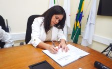 NOVO CICLO: Sara Tavares toma posse na presidência do Sicoob Copersul em Três Pontas