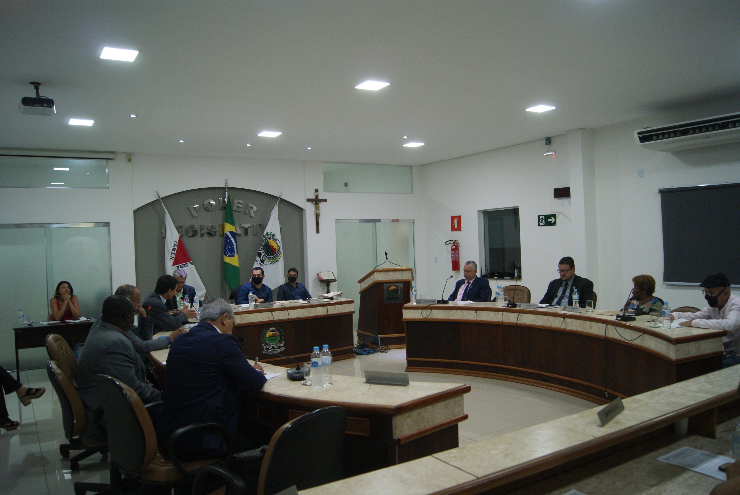 NA CÂMARA: Aprovado o pagamento do piso salarial nacional dos profissionais da enfermagem no âmbito da administração municipal