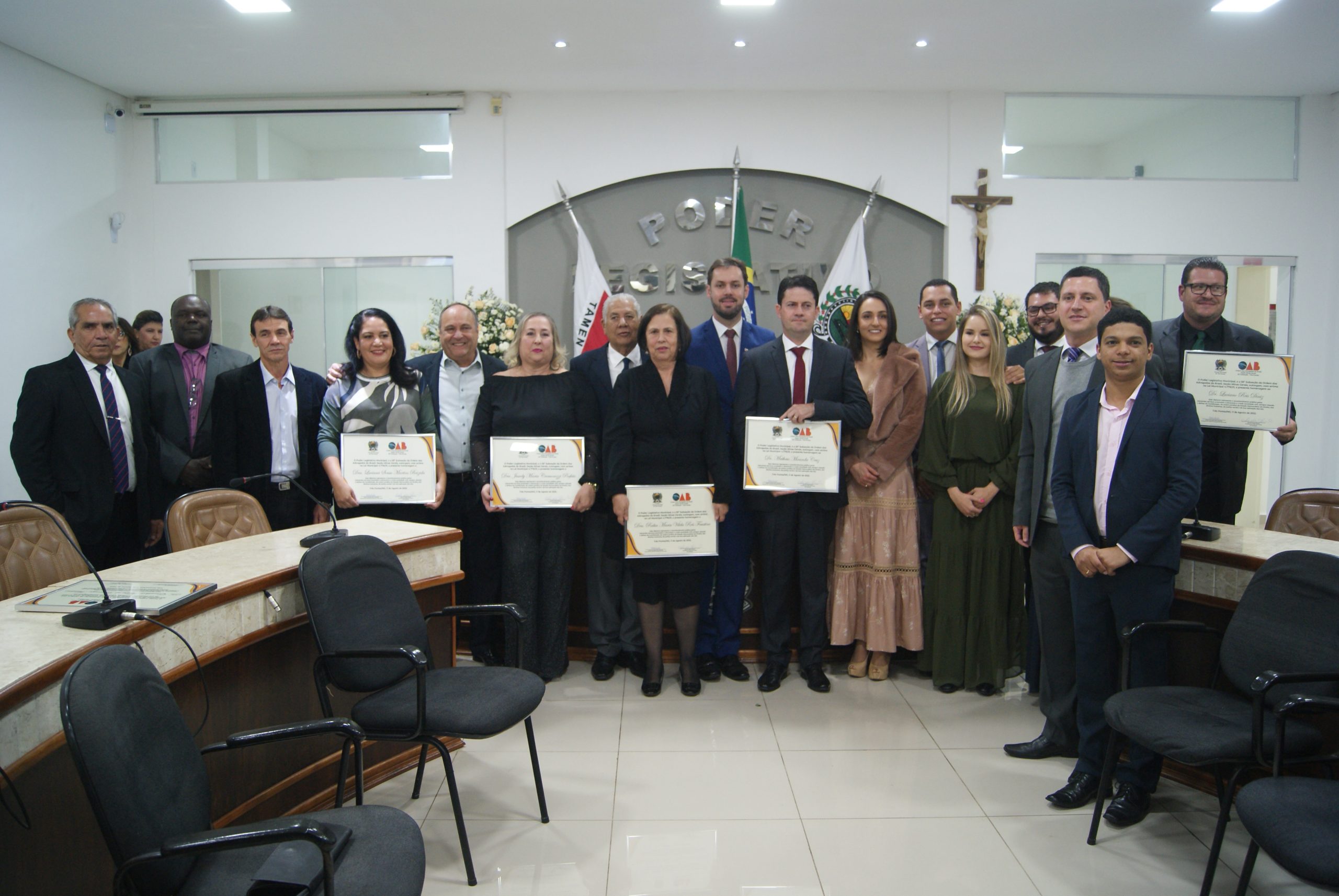 ADVOGADOS são homenageados na Câmara Municipal de Três Pontas