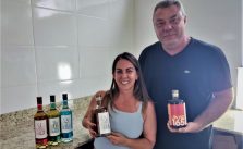 CACHAÇA DIVINA CANA COLOCA TRÊS PONTAS NA ROTA DAS MELHORES BEBIDAS DO BRASIL
