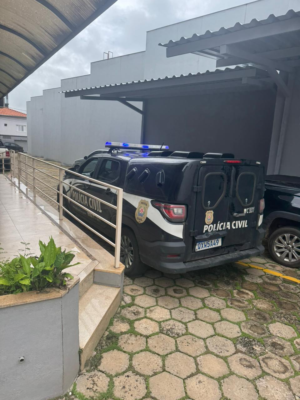 ADOLESCENTES SÃO APREENDIDOS EM TRÊS PONTAS POR TENTATIVA DE HOMICÍDIO E MAUS-TRATOS A ANIMAIS